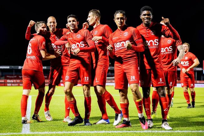 他在忙碌的 他在忙碌的