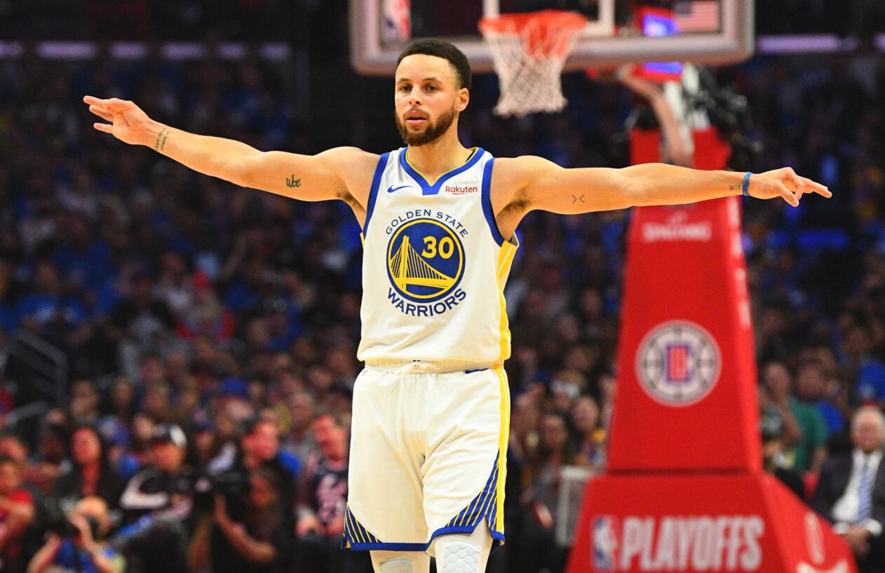 低位防守的 低位防守的