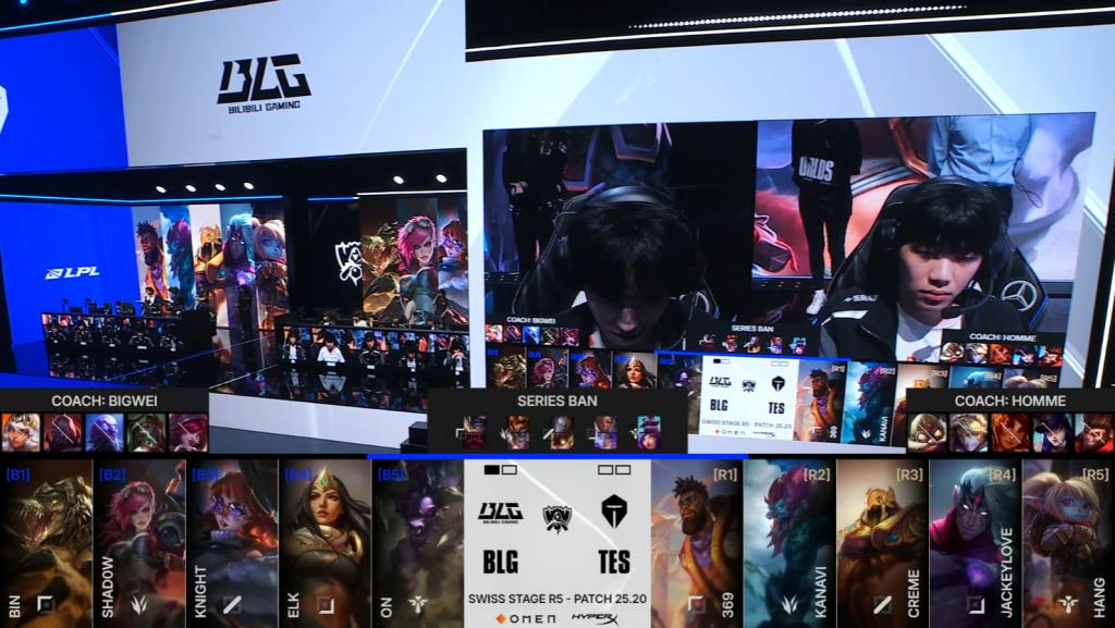 绕场致意 绕场致意